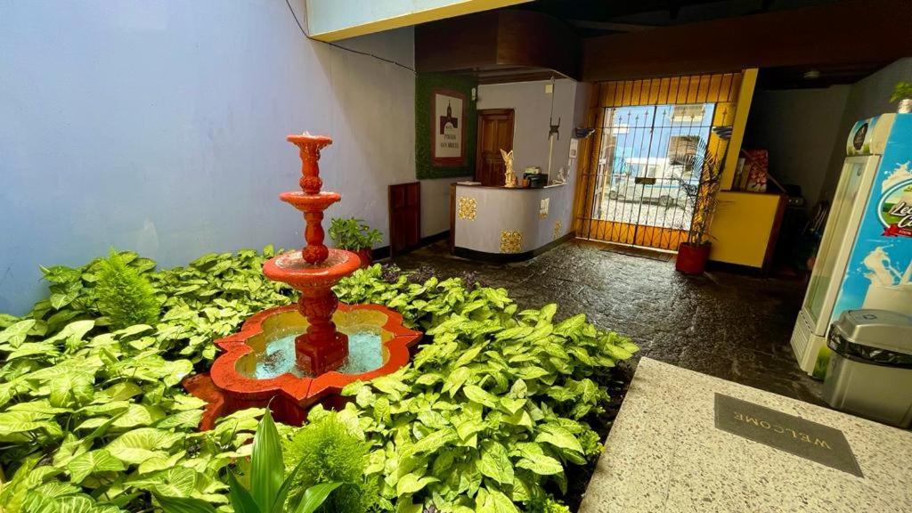 Hotel Posada San Miguel Антигуа-Гватемала Экстерьер фото